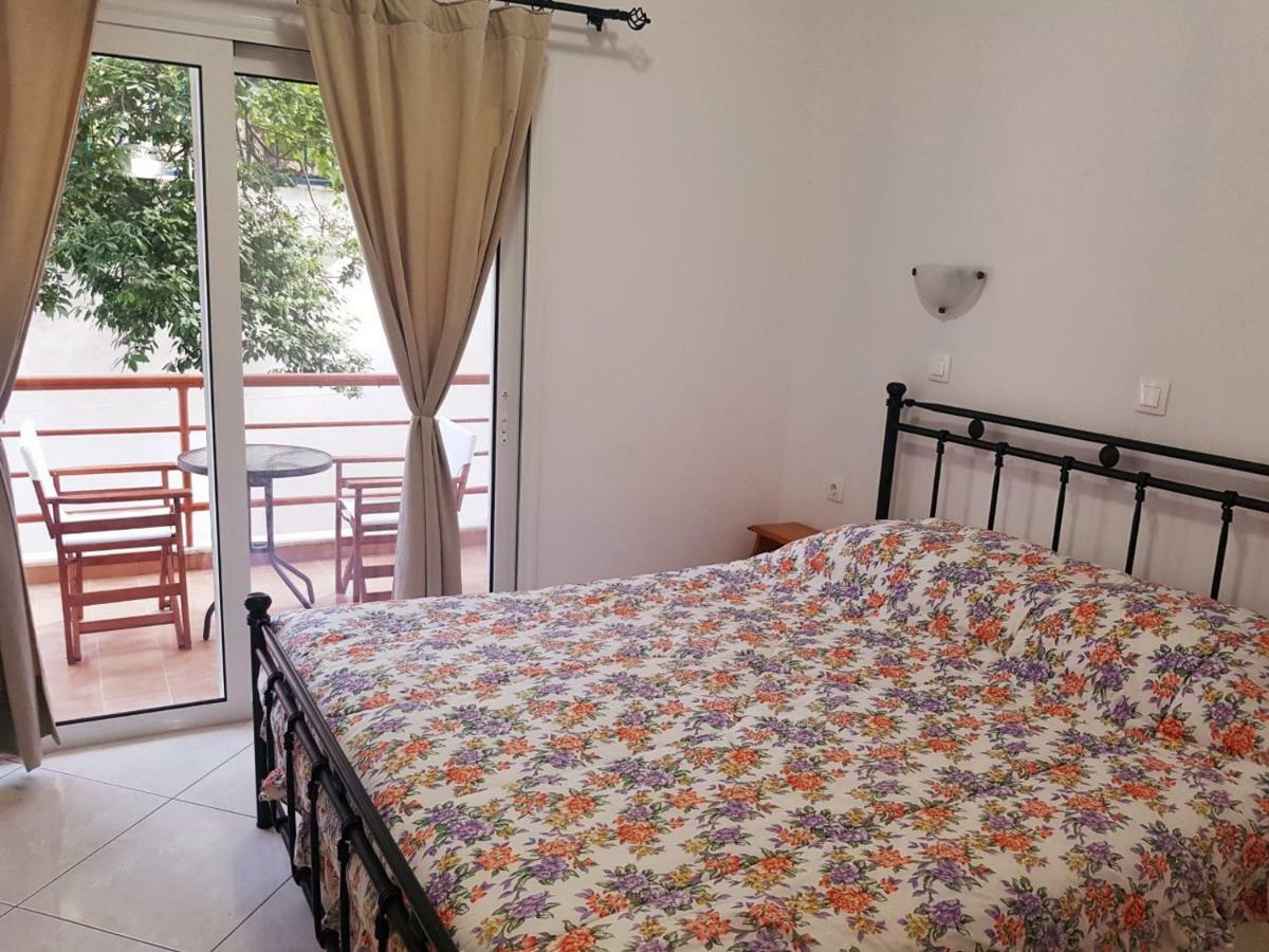 Anesis Apartment เดียฟานี ภายนอก รูปภาพ